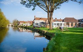 The Rose & Crown Hotel